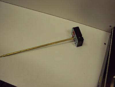 Termostat+tepeln.poistka bojlera uni